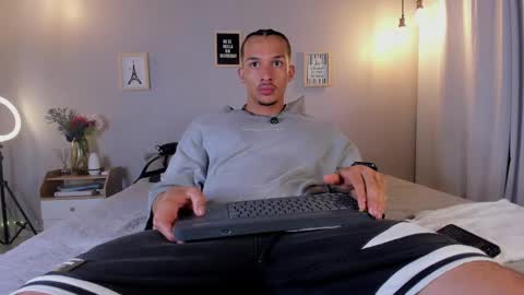 Snapshot of dominik_drake chatting on May 12, 2026, 11:51 am Dominik Drake online show from May 12, 2026, 11:51 am