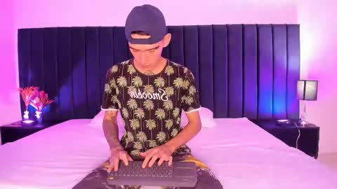 dominik_thompson777 online show from September 17, 2025, 2:13 am