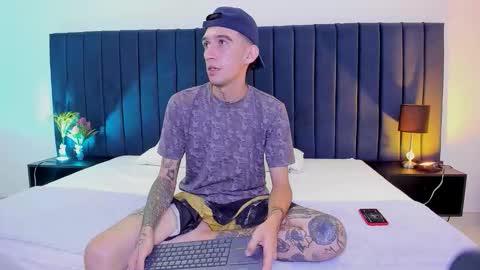 dominik_thompson777 online show from September 21, 2025, 4:03 am