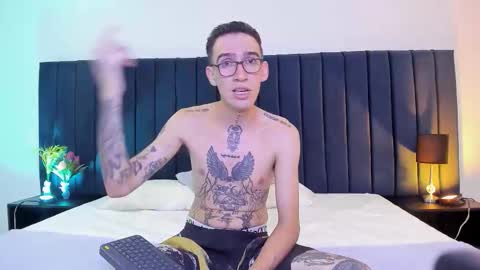 dominik_thompson777 online show from September 21, 2025, 7:26 pm