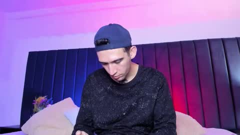 dominik_thompson777 online show from October 12, 2025, 9:19 am