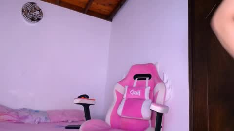   online show from April 12, 2026, 5:01 am