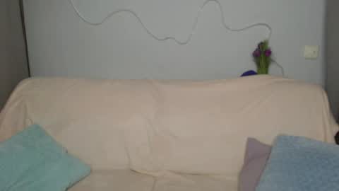 dominikaak online show from April 19, 2026, 4:45 am