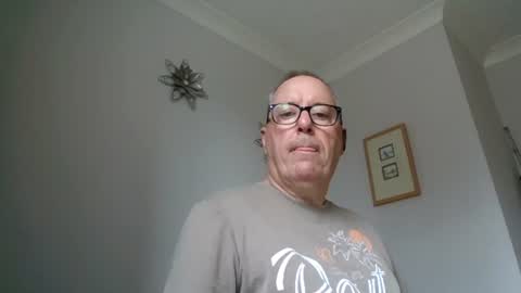 Snapshot of domjolly08 chatting on July 23, 2026, 1:42 pm David uk online show from July 23, 2026, 1:42 pm