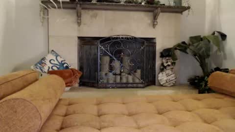 DommeTomorrow online show from December 22, 2025, 3:14 am