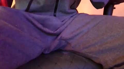 domse999 online show from April 25, 2026, 7:33 am