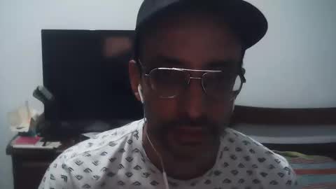 Snapshot of don__chi chatting on January 26, 2025, 12:16 am don__chi online show from January 26, 2025, 12:16 am