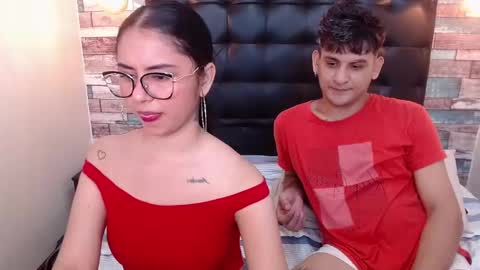 DONA Y CARL online show from October 21, 2025, 11:38 pm