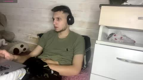 Stephanie and online show from March 20, 2026, 11:09 pm