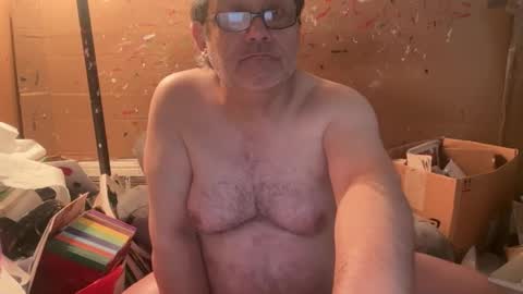 Snapshot of donedunne chatting on April 10, 2026, 5:50 pm donedunne online show from April 10, 2026, 5:50 pm