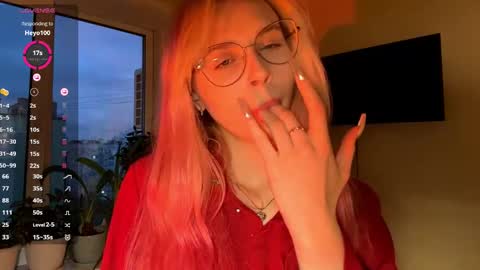 Snapshot of donettastrowbridge chatting on November 6, 2025, 1:12 pm Karolina online show from November 6, 2025, 1:12 pm