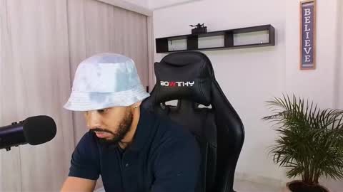 Victor online show from October 1, 2025, 5:41 pm