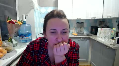 Tatiana 43 curvy sexy body and Joanna redhead 39 years online show from January 1, 2025, 3:57 pm