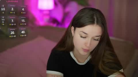 DONNA online show from May 11, 2026, 4:04 pm