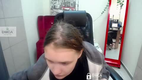 Snapshot of donnasia chatting on June 5, 2026, 7:58 am Sia online show from June 5, 2026, 7:58 am