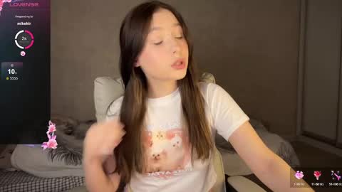 Stacy online show from March 4, 2025, 6:18 pm