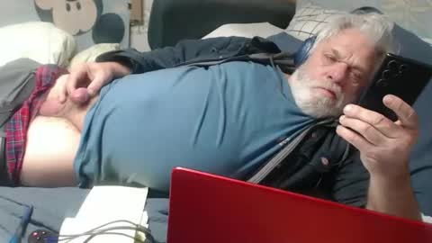 cummingdoouug online show from January 11, 2026, 2:11 pm