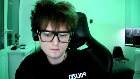 dopeboy277 online show from October 31, 2025, 7:04 pm