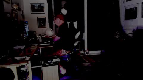 Snapshot of dopeleaf2 chatting on February 2, 2025, 10:17 pm dopeleaf2 online show from February 2, 2025, 10:17 pm
