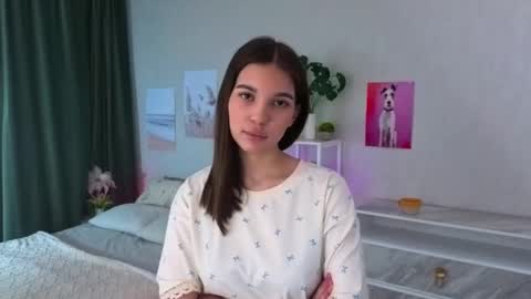 Kiki online show from March 25, 2026, 12:49 am