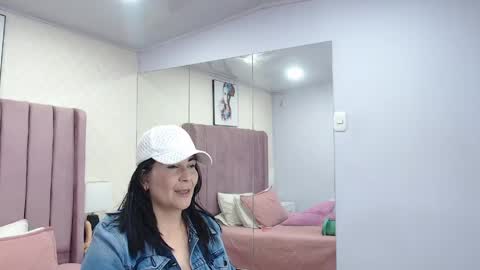 Anny online show from April 11, 2026, 12:31 pm