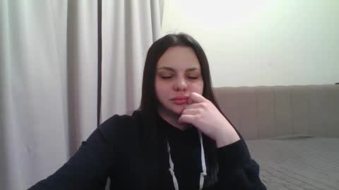 dori_cutie online show from March 5, 2026, 5:42 pm