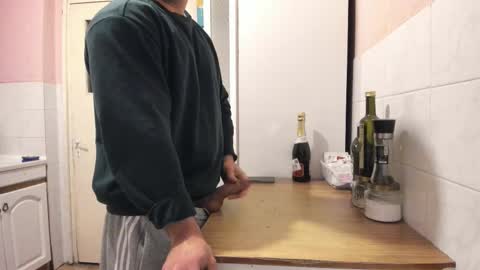 menu  below online show from November 18, 2025, 2:06 am