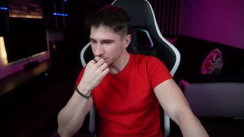 Dorian Reyes online show from December 26, 2024, 2:22 am