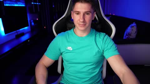 Dorian Reyes online show from January 5, 2025, 12:20 am