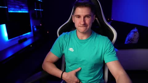 Dorian Reyes online show from January 6, 2025, 1:53 am