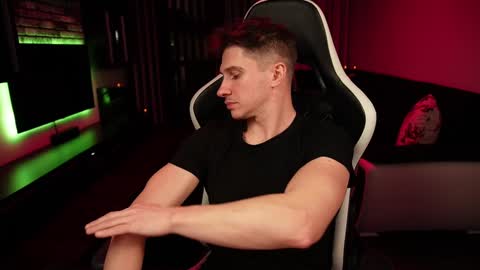 Dorian Reyes online show from January 7, 2025, 2:53 am