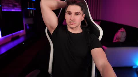 Dorian Reyes online show from January 18, 2025, 2:47 am