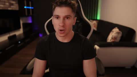 Dorian Reyes online show from February 16, 2025, 9:16 pm