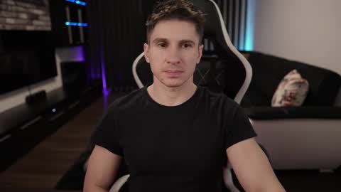 Dorian Reyes online show from February 21, 2025, 2:06 am