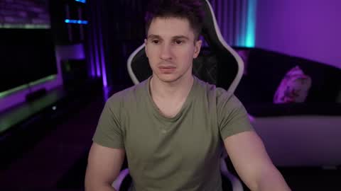 Dorian Reyes online show from February 25, 2025, 2:14 am