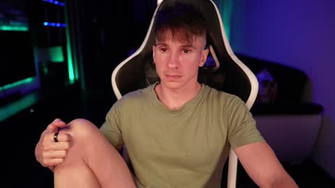 Dorian Reyes online show from September 16, 2025, 11:28 pm