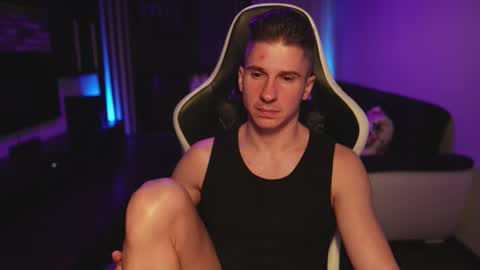 Dorian Reyes online show from November 5, 2025, 10:10 pm