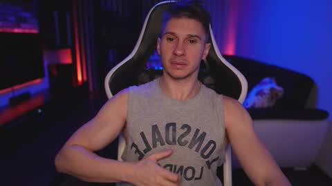 Dorian Reyes online show from November 27, 2025, 10:23 pm