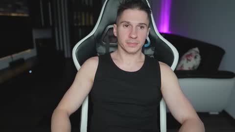 Dorian Reyes online show from December 23, 2025, 1:47 am