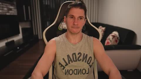 Dorian Reyes online show from March 27, 2026, 12:27 am