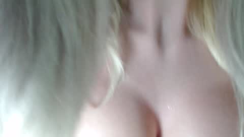 DorisBest online show from December 15, 2024, 6:59 pm