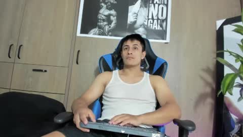dorman_boy online show from May 25, 2026, 3:56 am