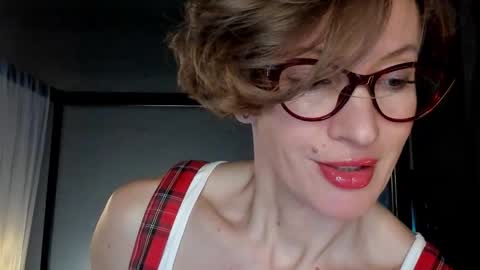 Snapshot of dorothy_meyer chatting on February 23, 2025, 8:44 pm Dorothy Next stream on Monday at 3am-9am online show from February 23, 2025, 8:44 pm