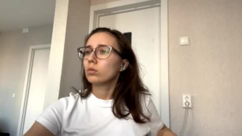 Nikki online show from September 18, 2025, 4:25 am