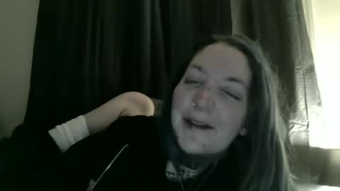 dosedgirl online show from January 1, 2025, 6:05 am