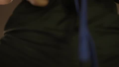 Keen online show from April 2, 2026, 9:45 pm