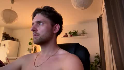 Snapshot of doubledi11 chatting on December 3, 2025, 6:28 pm Edii online show from December 3, 2025, 6:28 pm