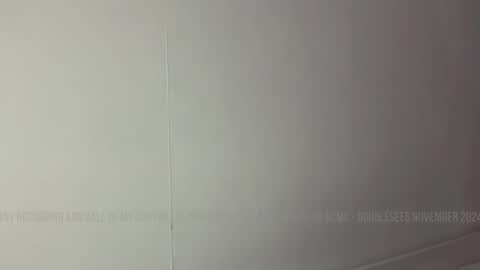 Snapshot of doublesees chatting on December 8, 2024, 5:50 am MOLLYYYY dont forget to give me a thumb up online show from December 8, 2024, 5:50 am