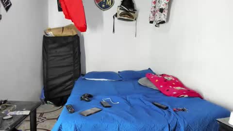 Snapshot of douglas_gallegos chatting on February 17, 2026, 3:36 am douglas_gallegos online show from February 17, 2026, 3:36 am