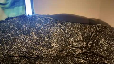 dove_love22 online show from January 7, 2026, 6:32 pm